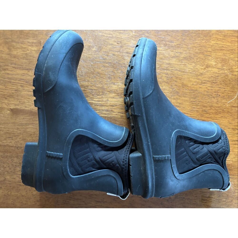 UGG Rainboots - Picture 6 of 6